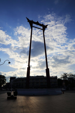 Location is Giant Swing (Sao Ching Cha) Bangkok Thailand. Here is destinations of landmarks traveler.のeditorial素材