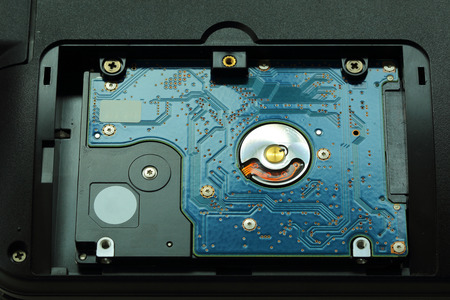 hard drive that is arranged in a laptop.