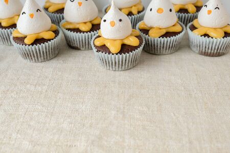 Easter chick lemon chocolate cupcakesの写真素材