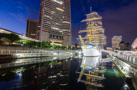 Nippon Maru ship with the downtown backgroundのeditorial素材