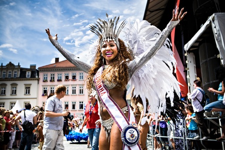 COBURG, GERMANY - JULY 10: An unidentified female samba dancer participates at the annual samba festival in Coburg, Germany on July 10, 2011.のeditorial素材