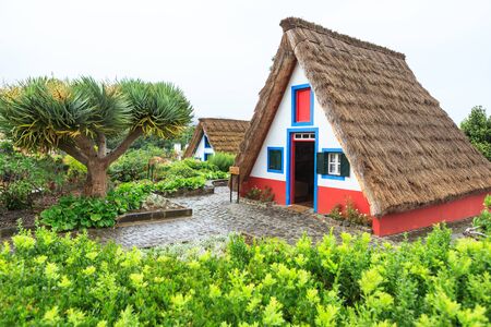 SANTANA, MADEIRA ISLAND, PORTUGAL - OKTOBER, 2014: Traditional house in Santana village on Madeira. Santana, Madeira Island, Portugalのeditorial素材