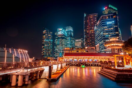 SINGAPORE, SINGAPORE - CIRCA SEPTEMBER, 2017:  Skyline of Singapore City at Marina Bay of Singapore by night, Singapore.のeditorial素材