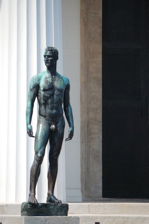 bronze figure in front of a white temple in Viennaのeditorial素材