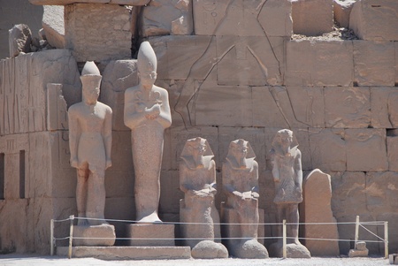 many statues made ??of stone in the temple in egyptの写真素材