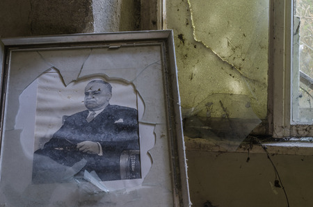 old picture with man and broken glassのeditorial素材