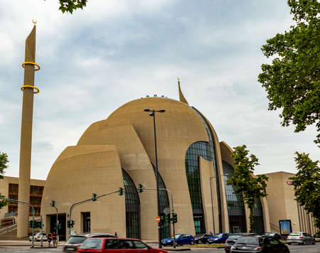 Cologne, NRW, Germany, 06 15 2020, mosque in cologne ehrenfeld, cloudy skyのeditorial素材