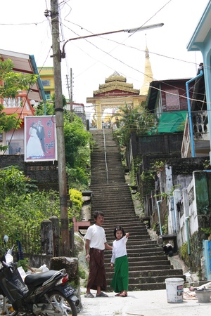 Lifestyle of Myanmar People in Victoria Point iSland.People still wear sarong and worship Buddhismのeditorial素材