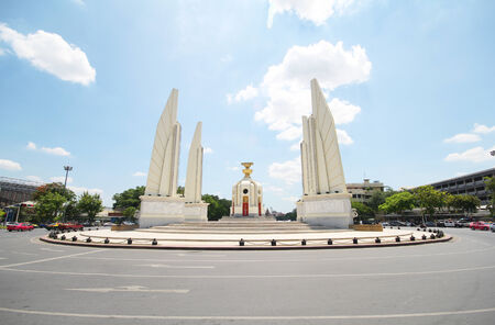 Democracy Monument on Ratchadamnoen Avenue at Bangkok in Thailand.のeditorial素材
