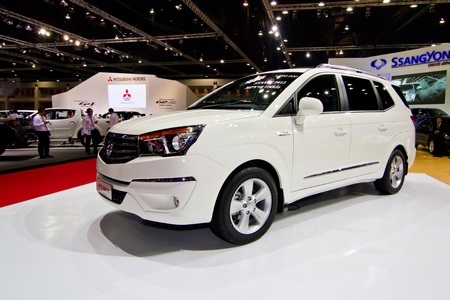BANGKOK - MARCH 29  A representative from Ssangyong motor shows their Ssangyong Stavic at the  Bangkok International Motor Show at Impact Challenger on March 29, 2013 in Bangkok, Thailandのeditorial素材