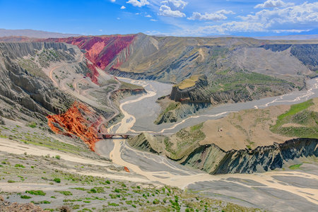 Photographed in the Kuitun River Grand Canyon, Kuitun City, Ili Kazakh Autonomous Prefecture, Xinjiang, China.の写真素材