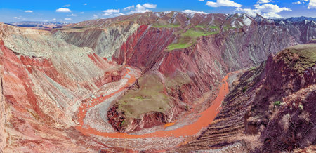 Photographed in Hutubi County, Changji Hui Autonomous Prefecture, Xinjiang, China, on Highway S101.の写真素材