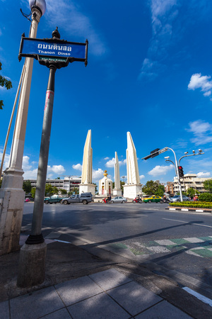 Bangkok - September 23, Traffic jam around Democracy Monument in during the day, (To date, not a political rally) good weather, September 23, 2014 in Bangkok.のeditorial素材