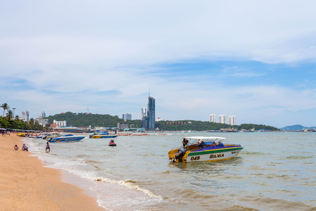 PATTAYA THAILAND  MAY 2 : Speedboat wait for tourists to take a tour of Pattaya Bay during the holiday season on May 2 2015 near the Lambaleehai harbor Pattaya Thailandのeditorial素材