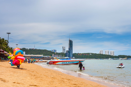 PATTAYA THAILAND  MAY 2 : Speedboat wait for tourists to take a tour of Pattaya Bay during the holiday season on May 2 2015 near the Lambaleehai harbor Pattaya Thailandのeditorial素材