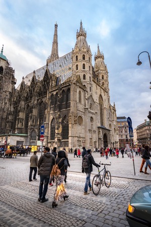 VIENNA, AUSTRIA- MARCH 6, 2016: Urban life in the evening at Stephansplatz square, The geographical centre of Vienna. Vienna. Austria, on March 6, 2016のeditorial素材