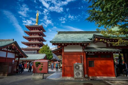 TOKYO, JAPAN - October 17, 2018: Sensoji temple in Tokyo or Asakusa temple is a Tokyo's oldest buddhist temple located in Asakusa, Tokyo, Japan.のeditorial素材