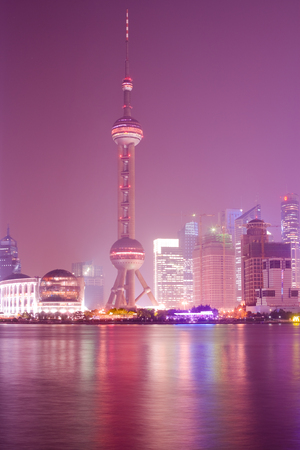 Shanhai, China - November 18, 2008: Skyline of Lujiazui and Pudong with the Oriental Pearl Tower, across the Huangpu river.のeditorial素材