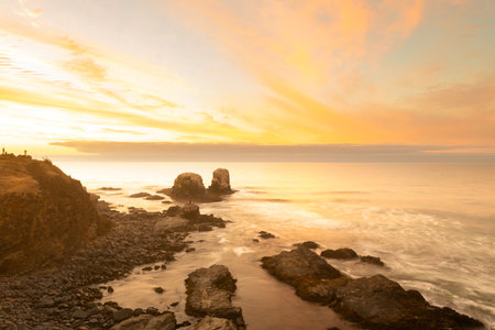 Sunset at Punta de Lobos in Pichilemu, VI Region, Chileの写真素材