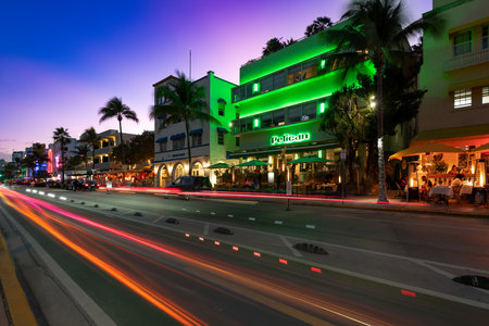 Hotels, bars and restaurants at Ocean Drive in the famous Art Deco district.のeditorial素材