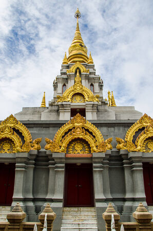 the pagoda wihe blue sky and white cloudの写真素材