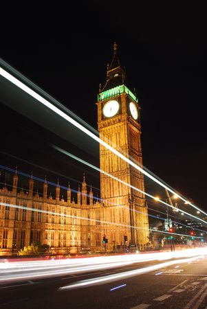 Big Ben with traffic rushing pastの写真素材