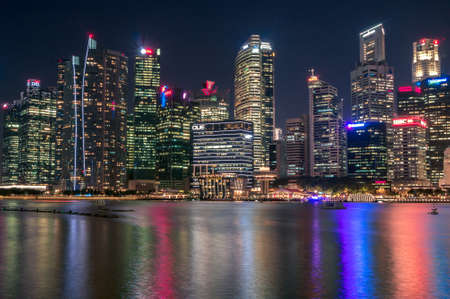 SINGAPORE - SEPTEMBER 15, 2016: Night view at the financial district of Singapore downtown. Amazing cityscape of Singapore scyscrapersのeditorial素材