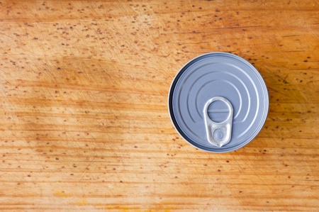 Overhead view of a generic tin can with a pull-top ringの写真素材