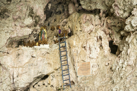 Shrine of the Virgin of Guadalupe at the Cave of Colours in the Sumidero Canyon Chiapas Mexicoの写真素材