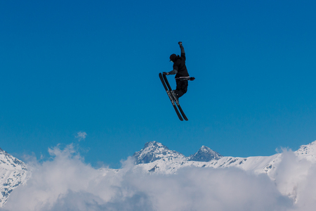 2017 04 Festival NewStarCamp: skier jumps from a high springboard