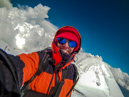 2014 07 Mount Elbrus, Russia: Selfie photo on the topのeditorial素材