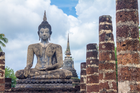 The Sukhothai Historical Park covers the ruins of Sukhothai, in what is now Northern Thailand.のeditorial素材