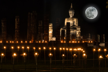 Sukhothai Co Lamplighter Loy Kratong Festival at The Sukhothai Historical Park covers the ruins of Sukhothai, in what is now Northern Thailand. With full moonの写真素材