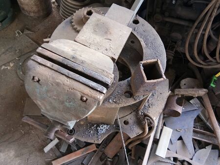 old bench vise tool a workbench in workshopの写真素材