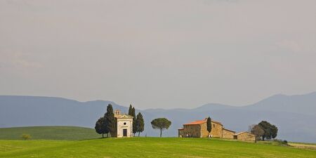 chapel and farm near Pienzaの写真素材
