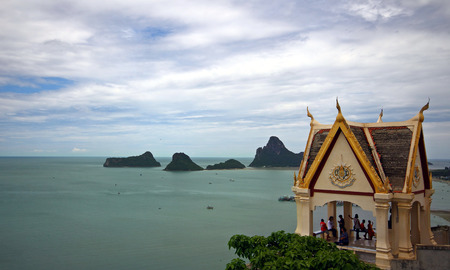 sea sky cliffsのeditorial素材