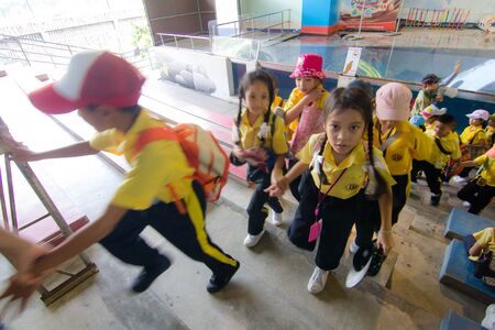 BANGKOK CITY, THAILAND - JULY 2016: primary Students visit the zoo, In the jul 27, 2016. Bangkok Thailand.のeditorial素材