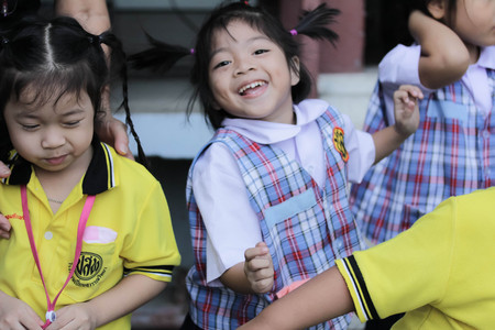 BANGKOK, Thailand - Jan 26, 2017: Bangkok. Movement education teaching kindergarten. Students are joyful in Pieamsuwan school.のeditorial素材
