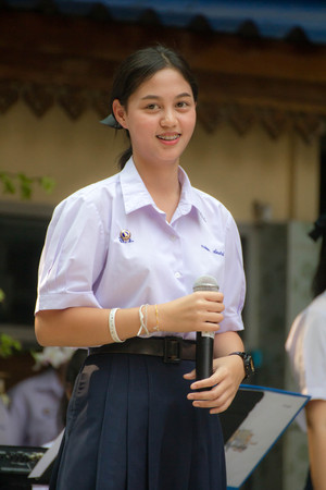 BANGKOK, Thailand - January 27, 2017: Bangkok. High school students singing happily. high school in bangkok thailand.のeditorial素材