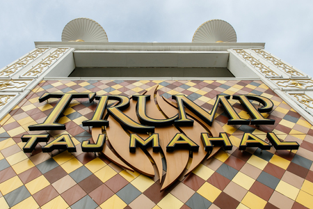 Atlantic City, NJ, December 11, 2016: The sign on the closed out Trump Taj Mahal resort and casino, view from the boardwalk.のeditorial素材