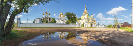 View of the Nikolsky Convent in Pereslavl-Zalesskyのeditorial素材