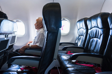 BANGKOK :THAILAND 20OCT 2016 , inside Thai AirAsia A320-200 .Passengers onboard AirAsia on 20 october 2016のeditorial素材