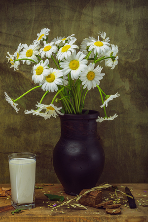 Still life- artwork picture of bouquet flowers daisiesの写真素材