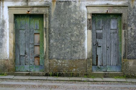 Old house in ruins abandoned and uninhabited in Portugalの写真素材
