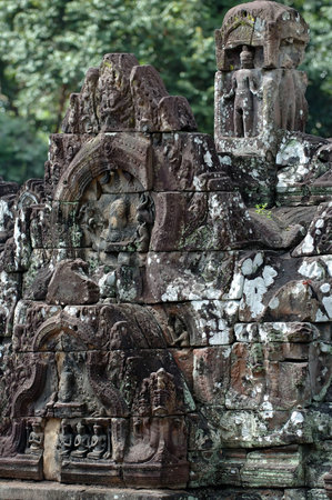Statue carving on mandapa, Neak Pean, Cambodiaの写真素材