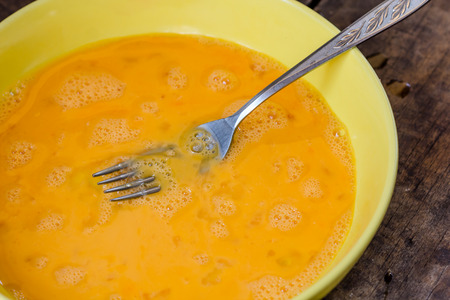 Eggs in a bowlの写真素材