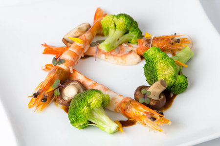 close up fried blocolli with shrimpの写真素材