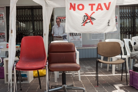 MILAN, ITALY - JULY 23: Riot police evacuates activists from occupied Maestoso movie theater, empty since 2007, in Milan on JULY 23, 2013のeditorial素材