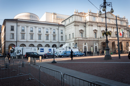 MILAN, ITALY - DECEMBER 7  La Scala opera house a few hours before Verdiのeditorial素材