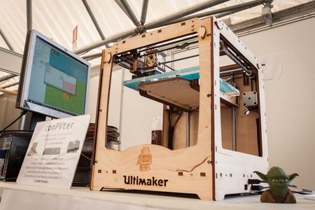 MILAN, ITALY - MARCH 30: Wooden 3d printer at Robot and Makers Milano Show, event dedicated to robotics and makers on MARCH 30, 2014 in Milan.のeditorial素材